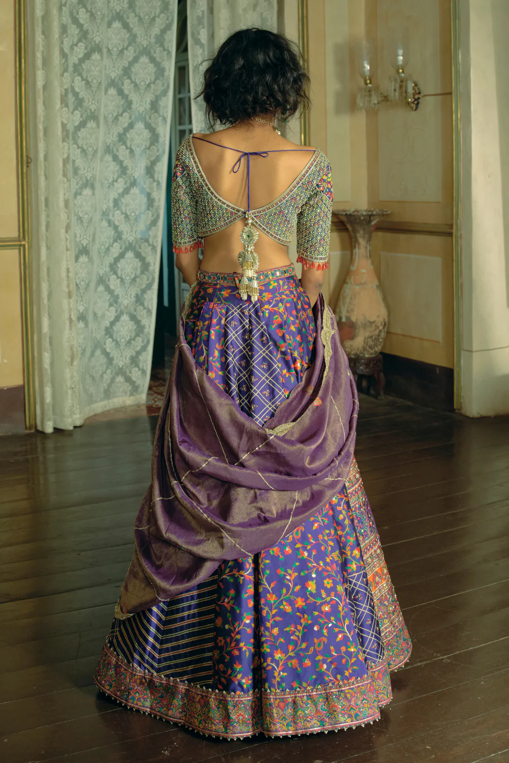 Purple jacquard silk banarasi lehnga set - Image 6